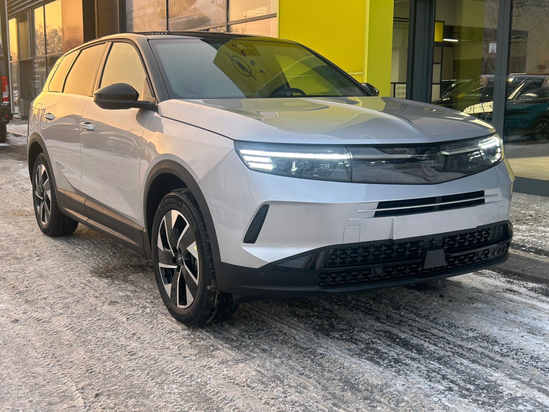 Nowy Grandland Hybrid GS 1.2 145KM eDCT6